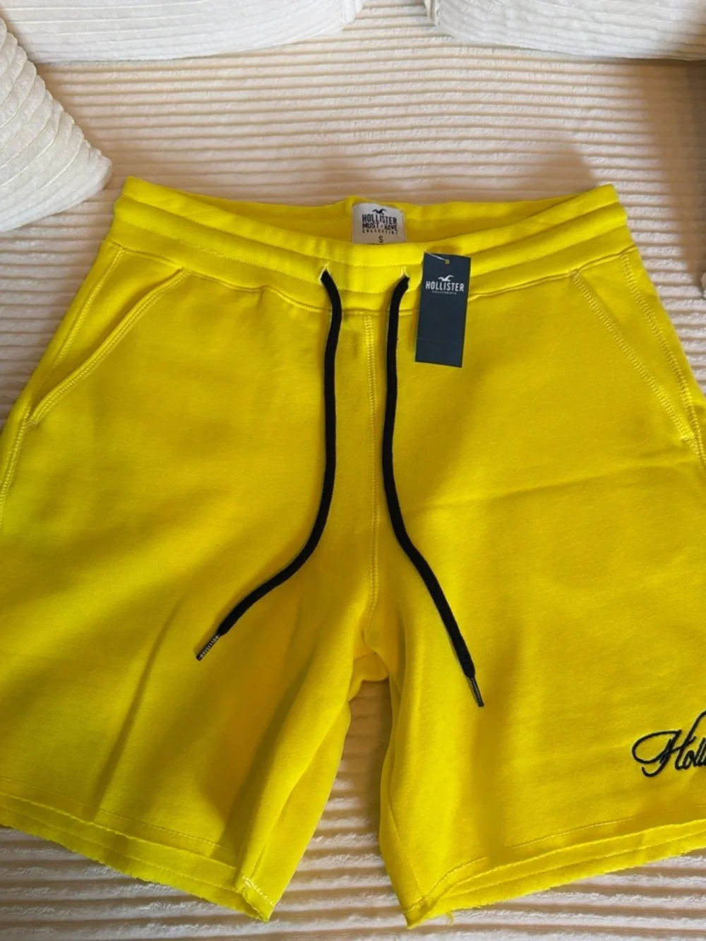 Hollister Must Have Collection
